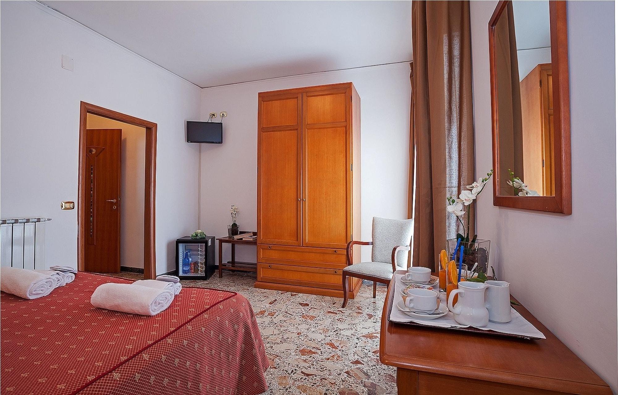 מסה לוברנסה Hotel Caruso מראה חיצוני תמונה