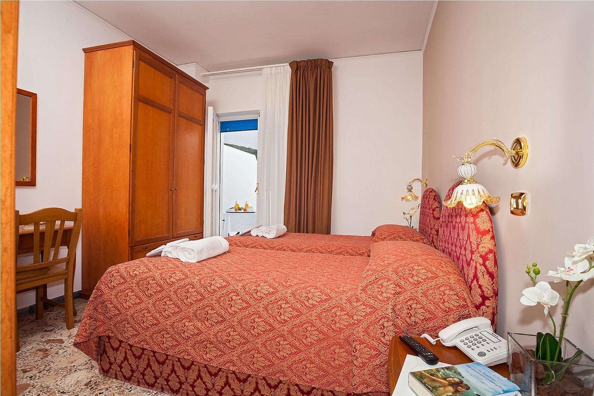 מסה לוברנסה Hotel Caruso מראה חיצוני תמונה