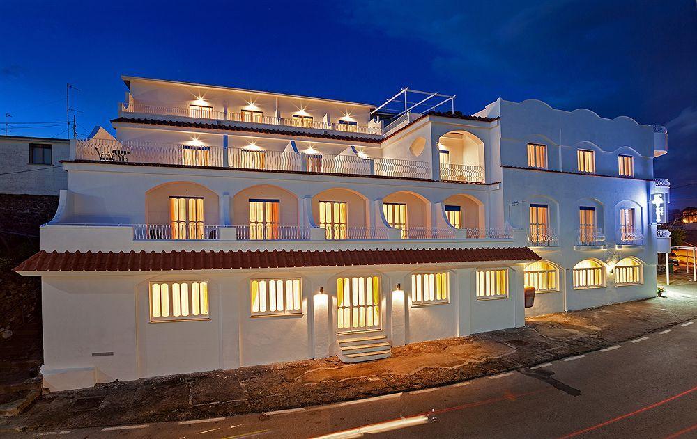 מסה לוברנסה Hotel Caruso מראה חיצוני תמונה